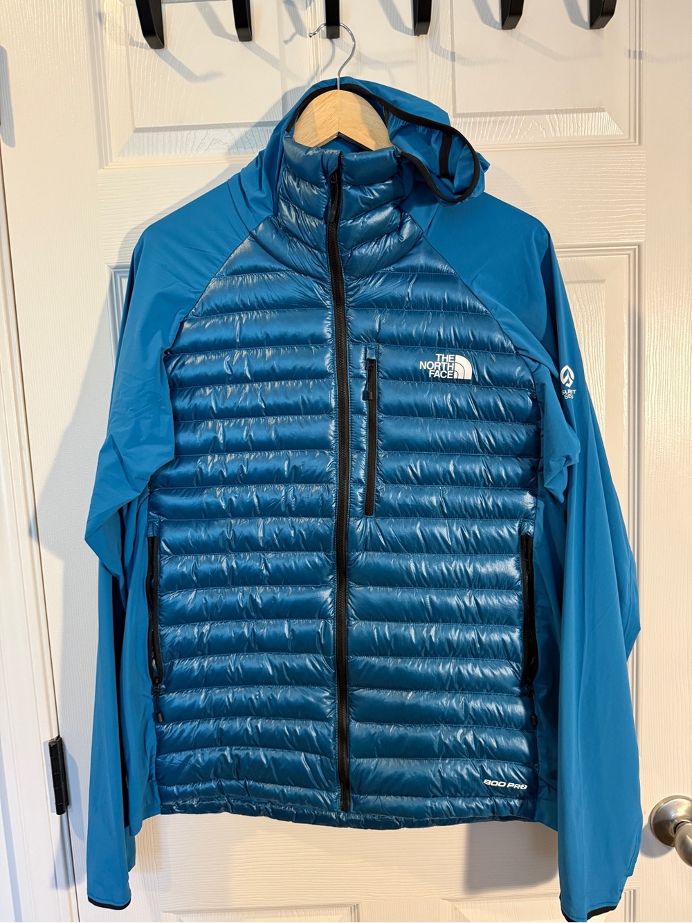 The North Face Men’s Summit Series Breithorn Hybrid Jacket